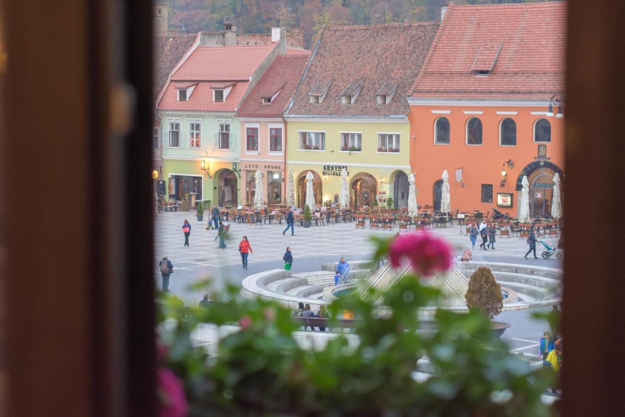 Hotel Safrano Palace Braşov Esterno foto