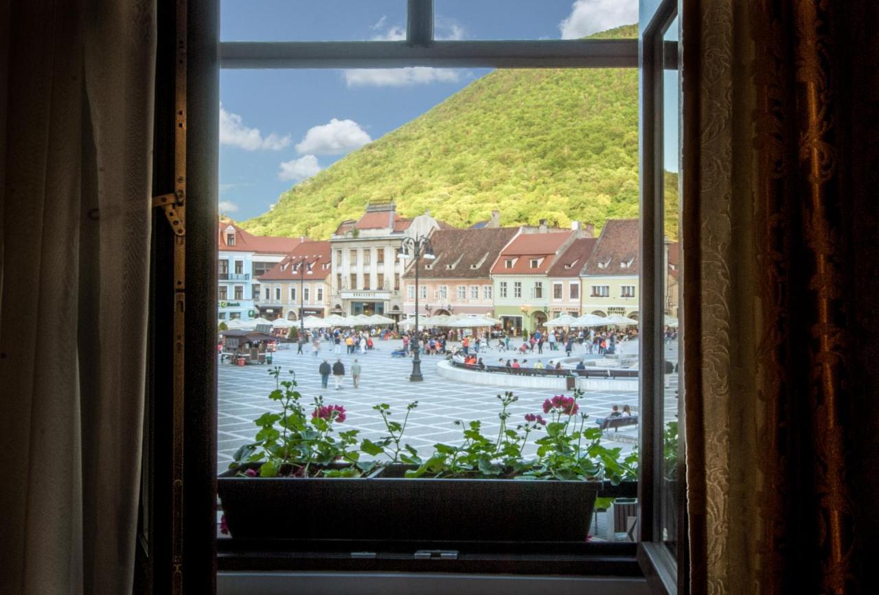 Hotel Safrano Palace Braşov Esterno foto