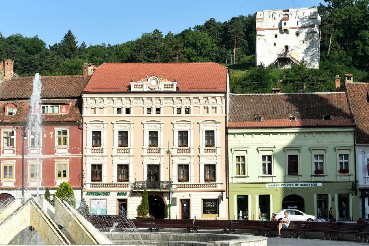 Hotel Safrano Palace Braşov Esterno foto