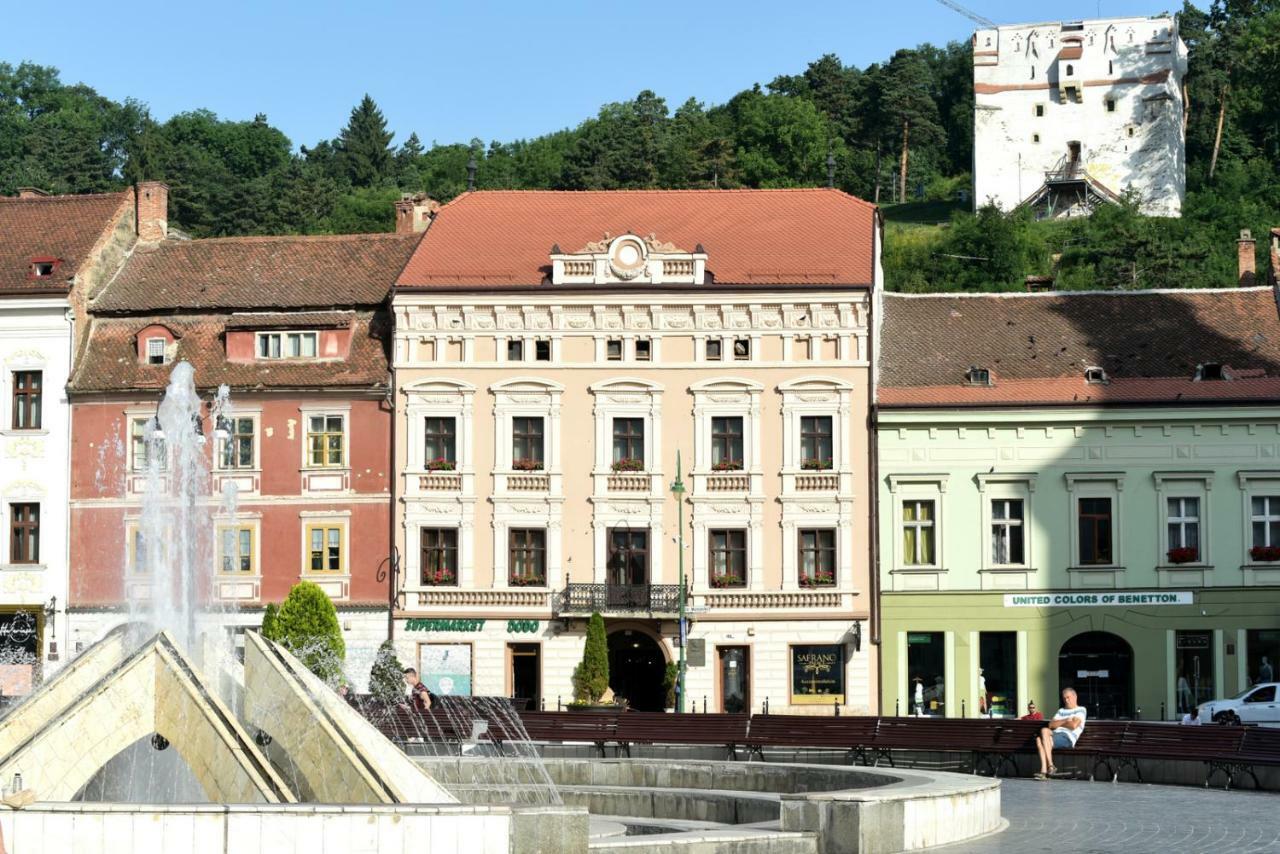 Hotel Safrano Palace Braşov Esterno foto